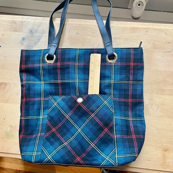 Talbots tote bag, in a tartan plaid patten with leather trim - Picture 7 of 16